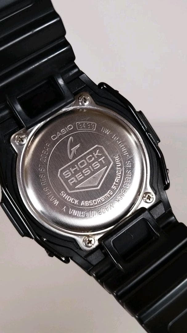 CASIO G-SHOCK DW-D5600P-1JF 腕時計 ブラック