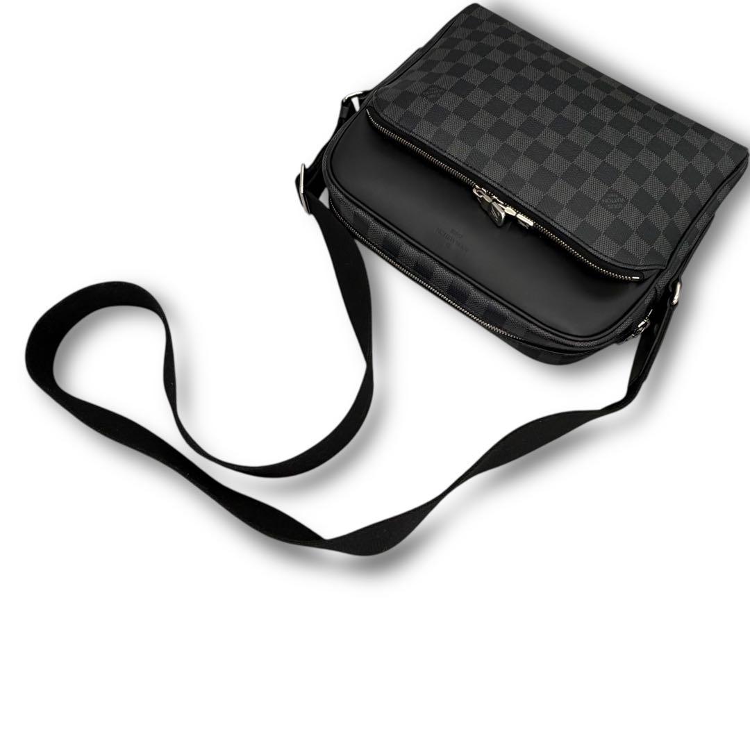 新品同様　ルイヴィトン　ダミエ　グラフィット　デイトンPM ショルダーバッグ