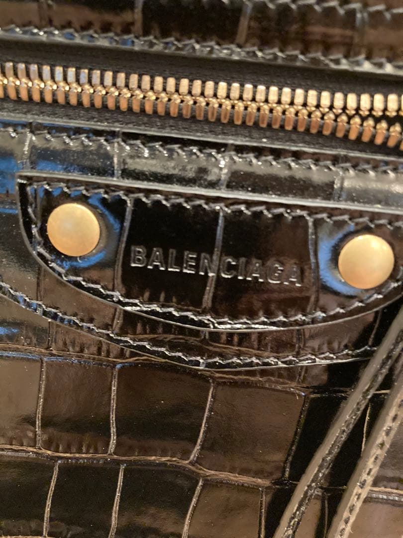 バレンシアガ　バッグ