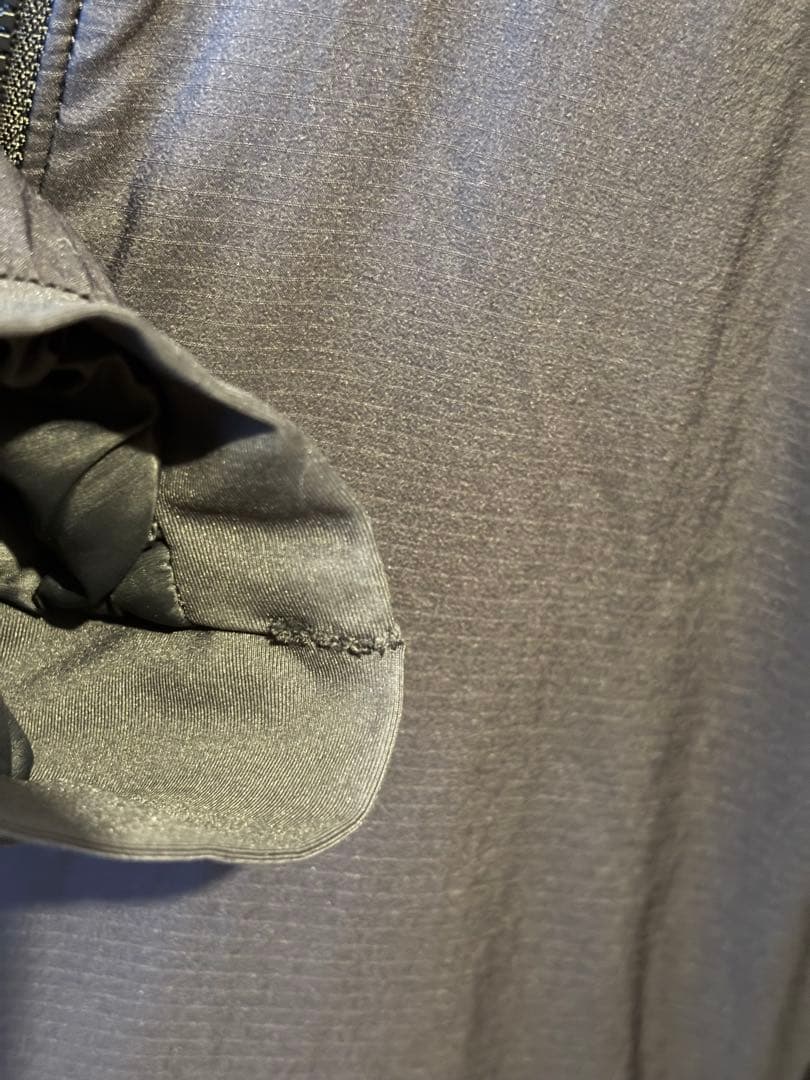 ジャケット・アウター ARC'TERYX ATOM AR hoody