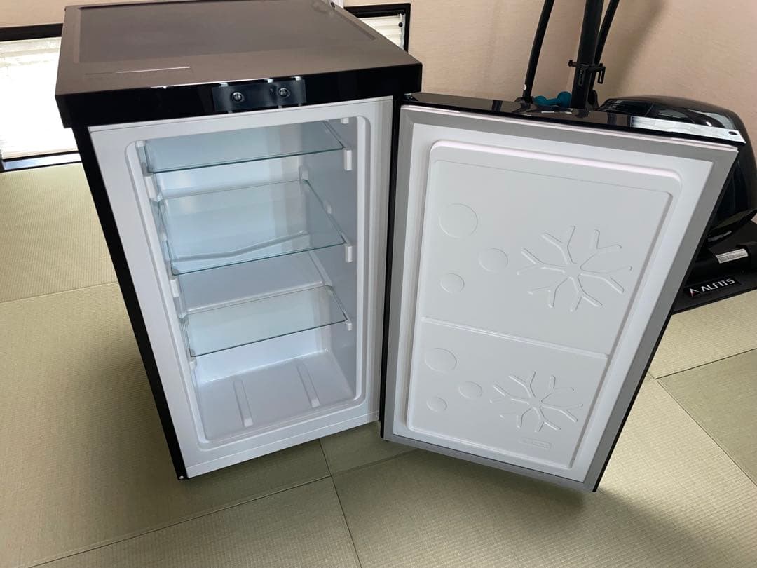 MAXZEN 冷凍庫 64L 右開き JF064ML01GM 2023年製