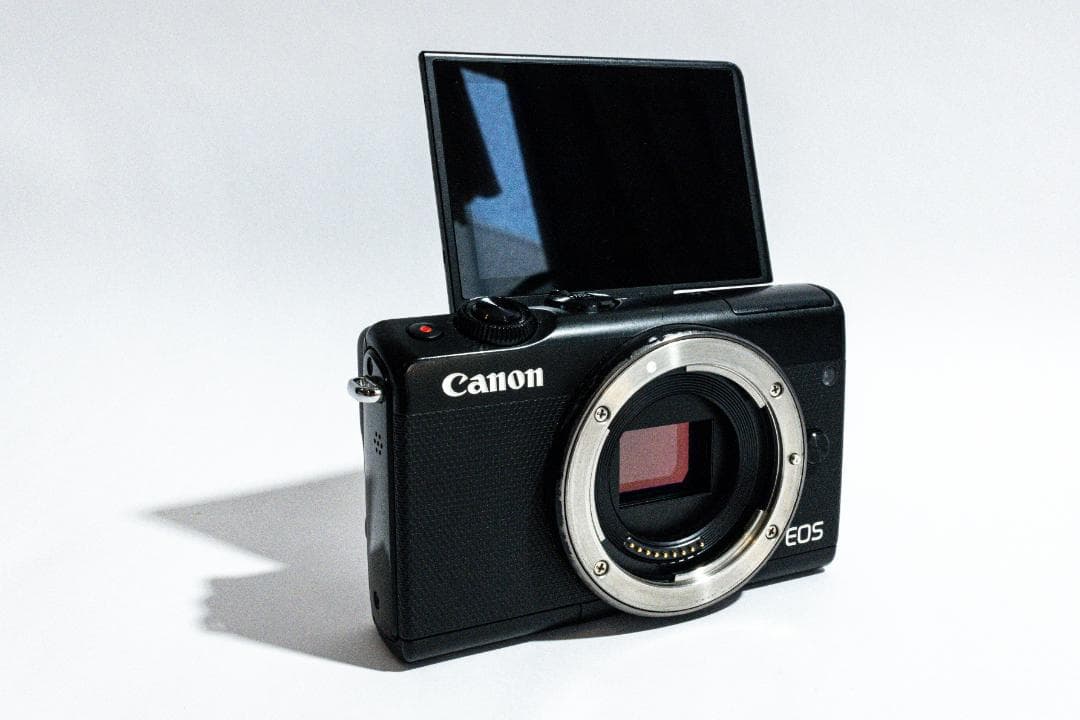 Canon EOS M100 ダブルズームキット15-45 & 55-200mm