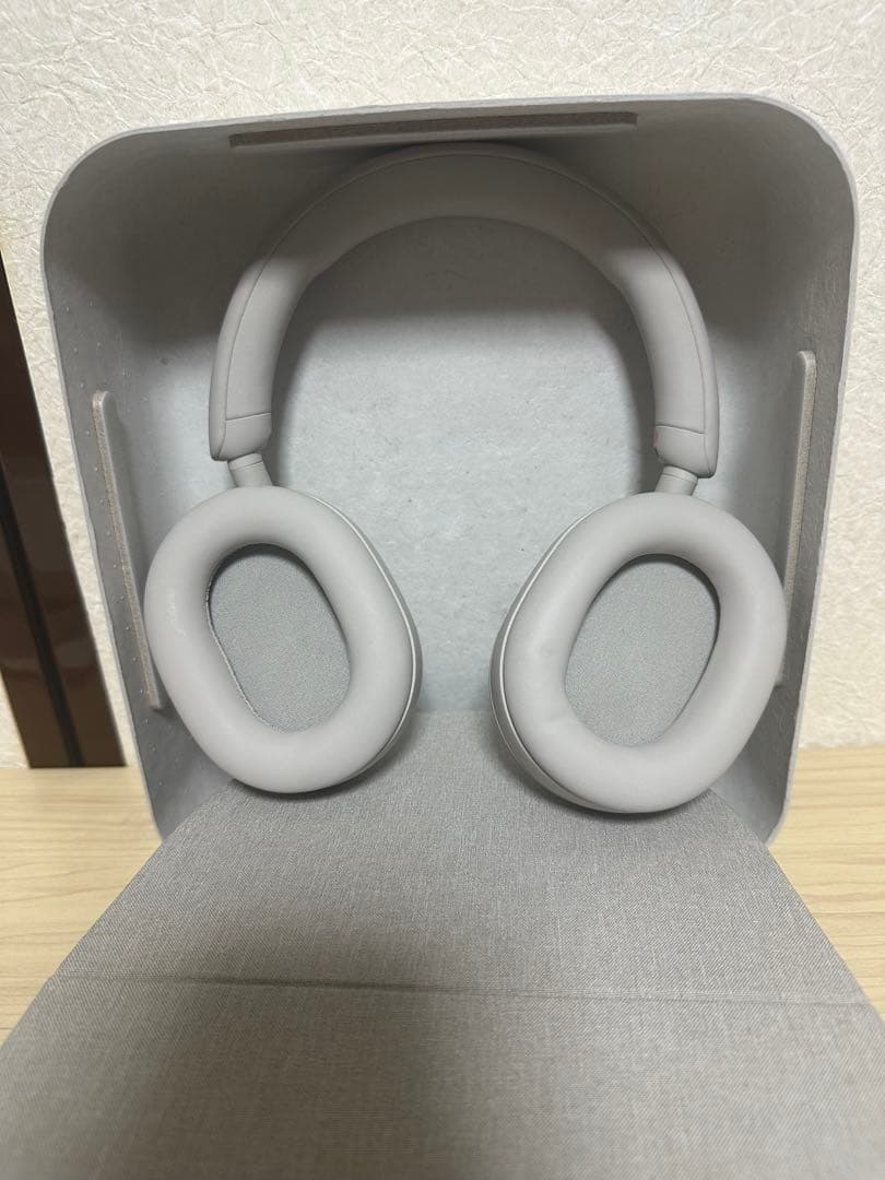 SONYワイヤレスヘッドホンWH-1000X M5