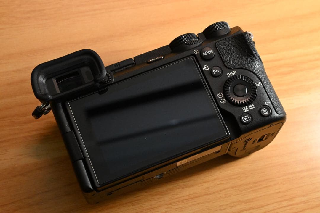 【美品】SONY ソニー α6700 ILCE-6700 ミラーレス一眼カメラ