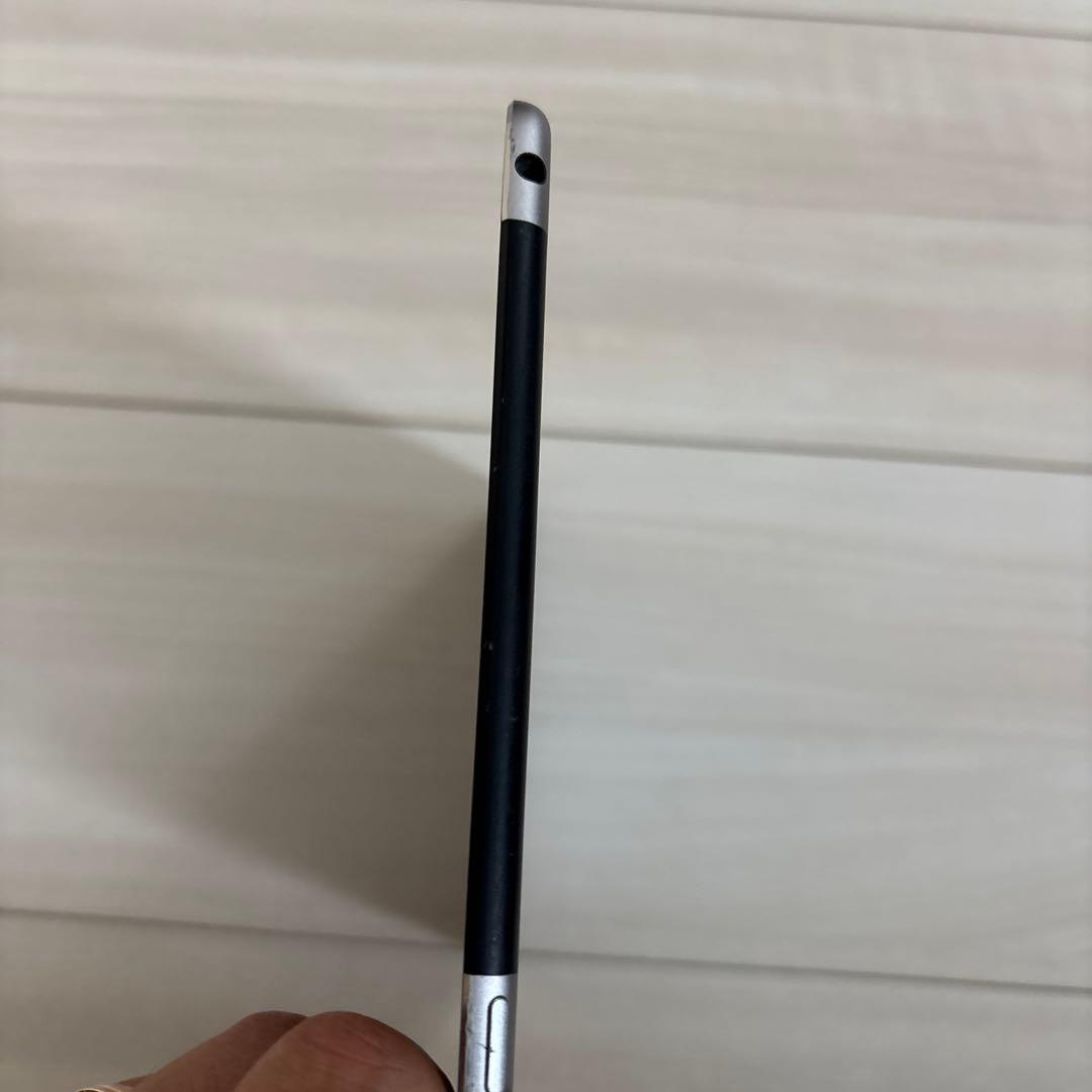 iPad本体 ipad mini4 128GB Wi-Fi + Cellular