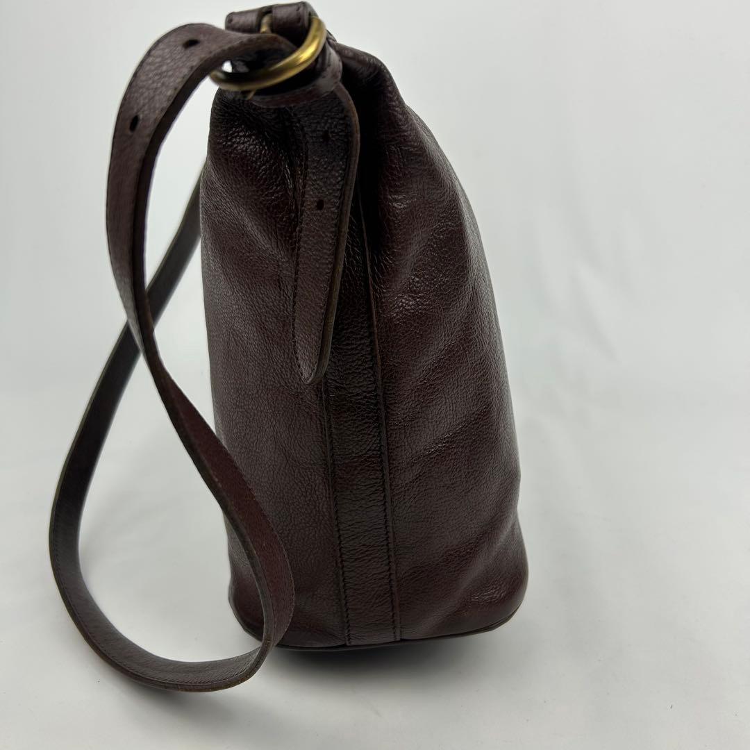 【美品】イルビゾンテ　ショルダーバッグ レザー　斜め掛け　ロゴ型押し　バケツ