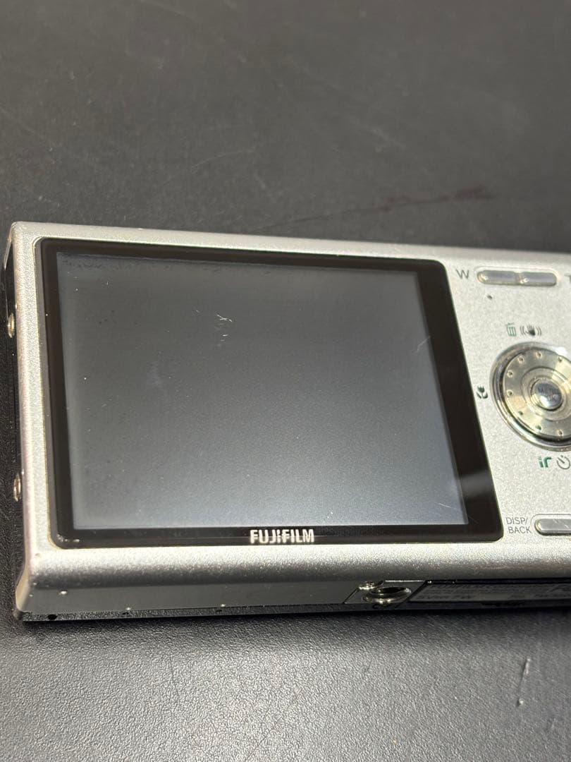 Fujifilm FinePix Z100fd 充電器付 富士フィルム デジカメ