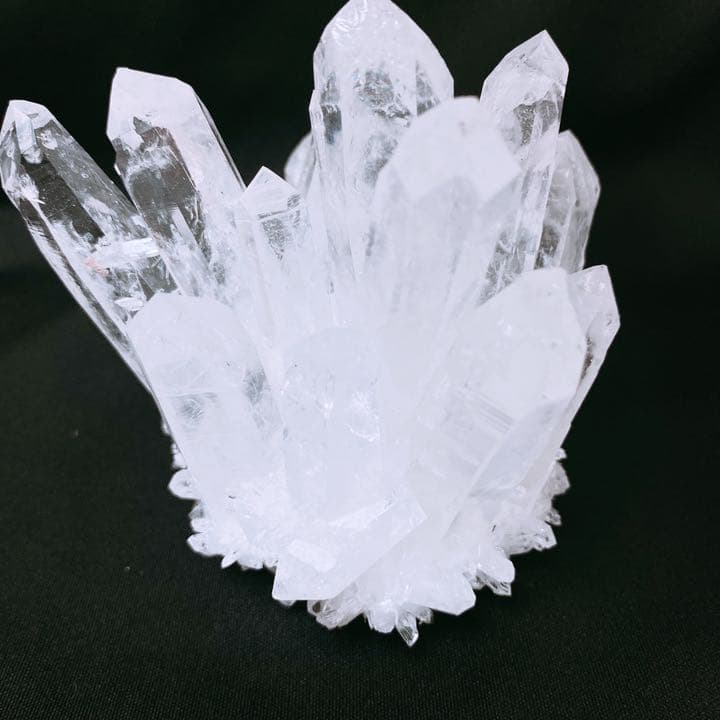 新年 縁起物　金運 末広がり　巨大　水晶 クラスター　クリスタル クォーツ 原石