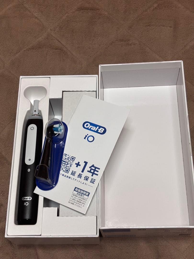 【新品】ブラウン 電動歯ブラシ オーラルB iO4S マットブラック オマケ付き