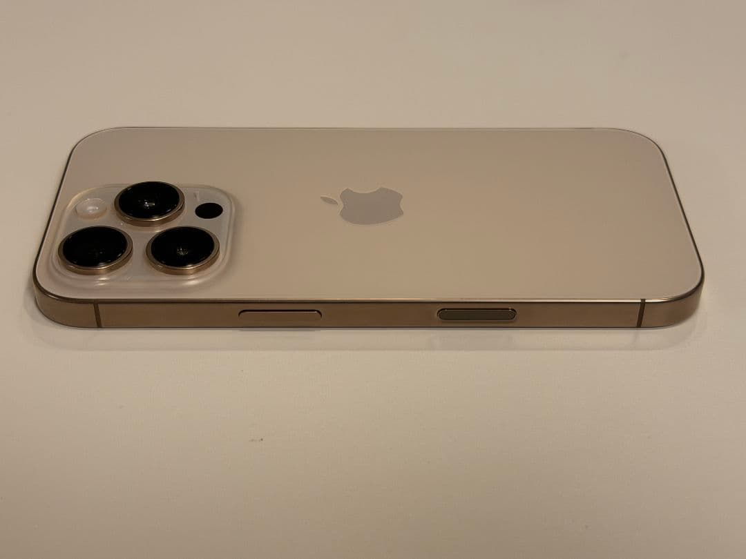 【超美品】iPhone16PRO　デザートチタニウム　128GB