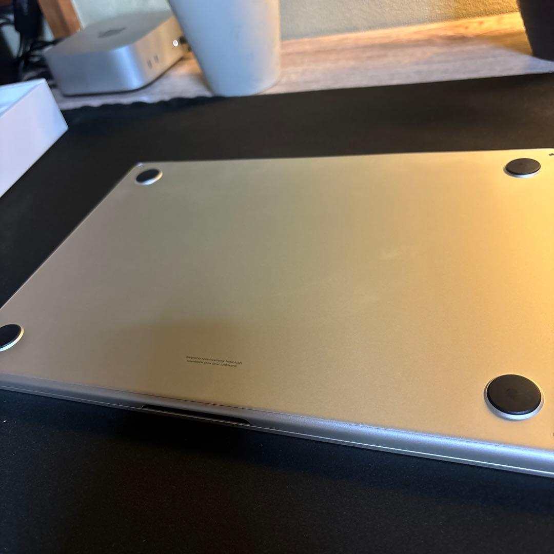 M2 MacBook Air USキーボード 【2025年2月購入】