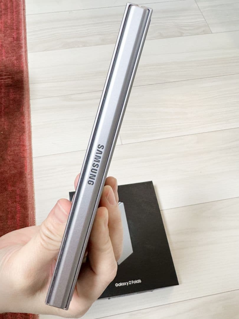 Galaxy Z Fold 6 512GB (シルバーシャドウ)