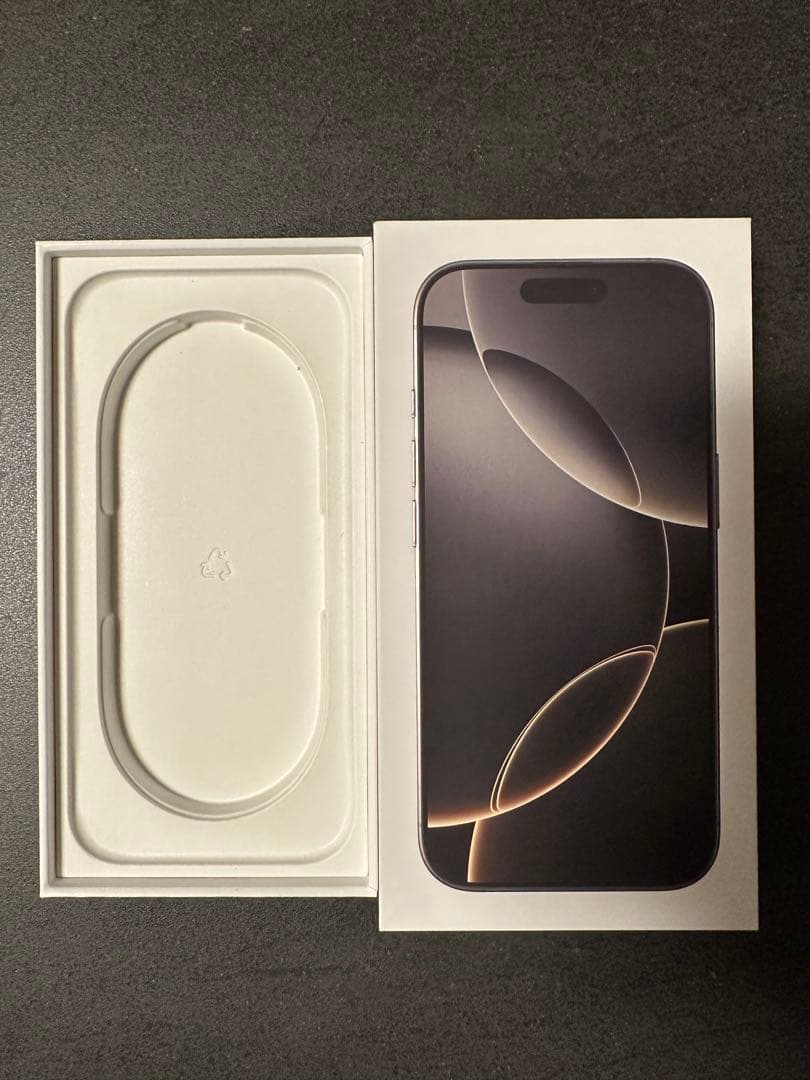 iphone 16 Pro 256gb バッテリー100% 充放電124回