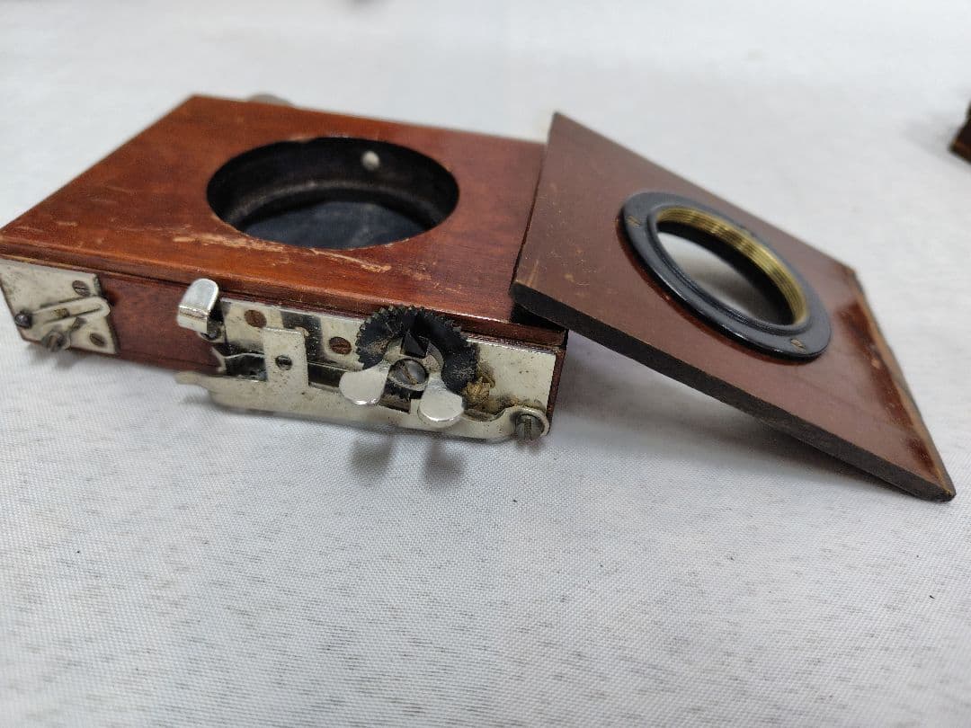 木製蛇腹カメラ　レンズ・三脚付き　アンティーク