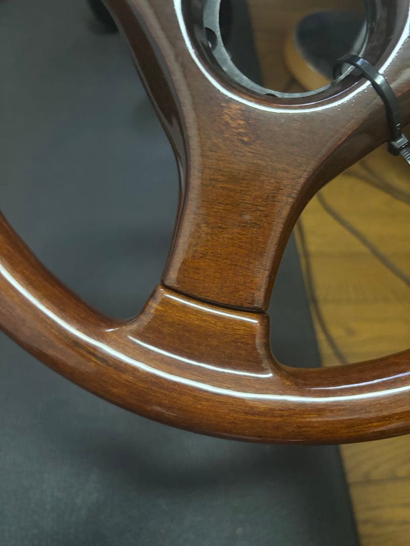 ミケロッティ　ステアリング