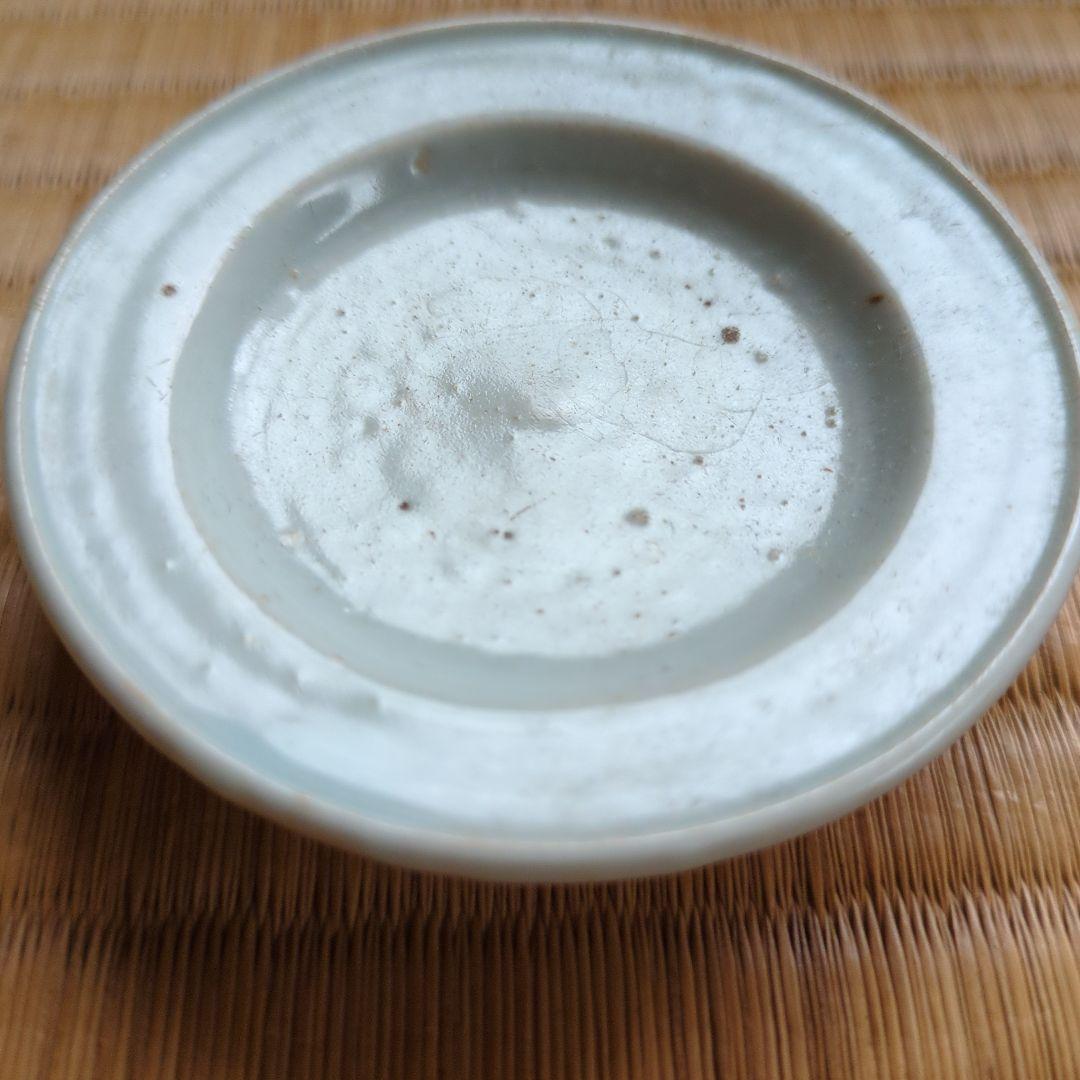 白磁皿 木箱付き 直径約10cm　骨董品　李朝初期　白磁　折縁　皿