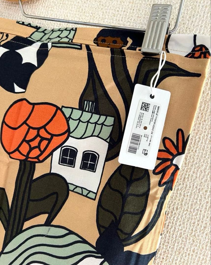 ✨新品未使用✨人気完売品　マリメッコ　クッションカバー　マリキュラ