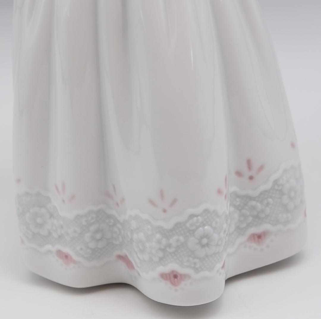 さわやかな風　＃8248　★リヤドロ　スペイン　ポーセリン　光沢仕上げ　絶版