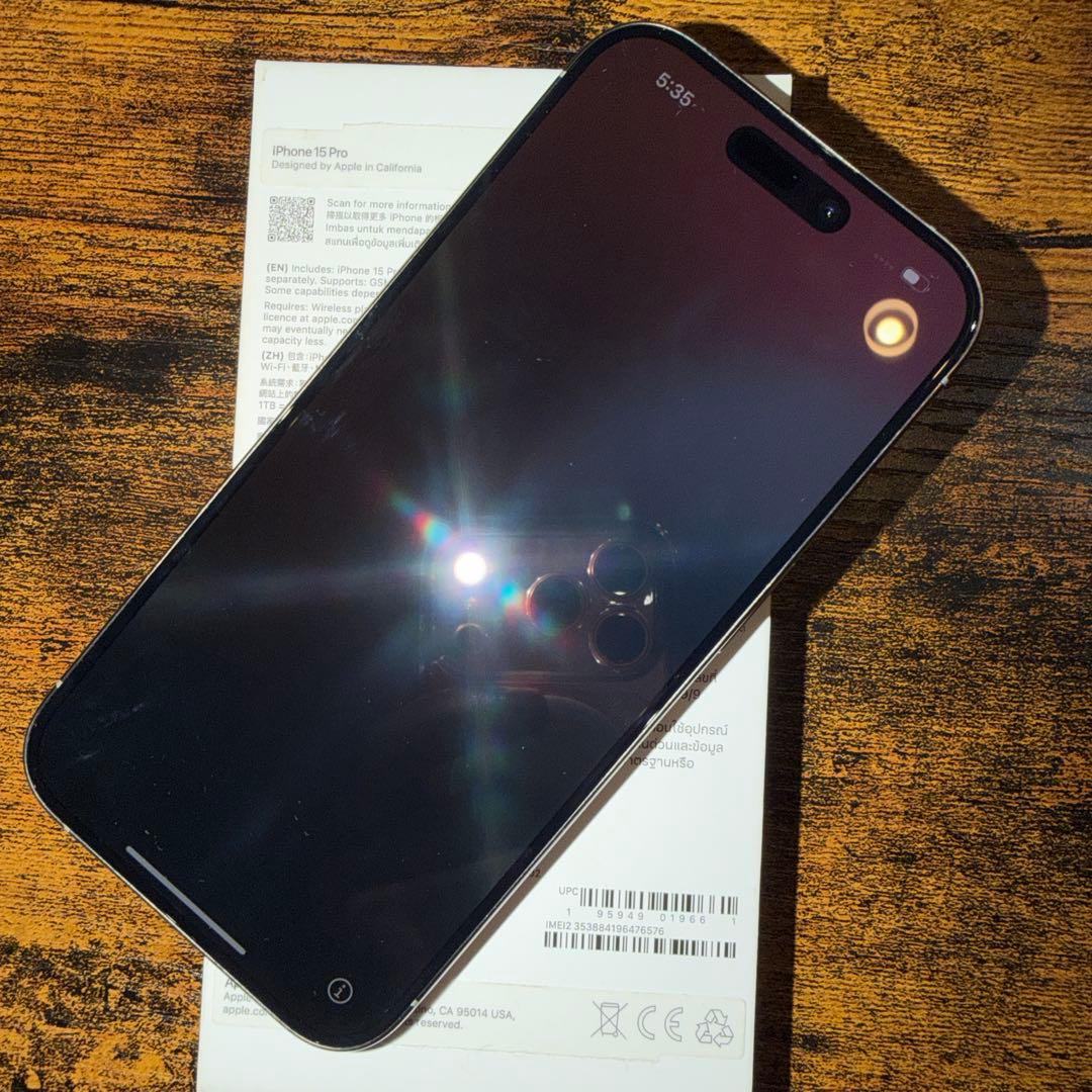 iPhone 15 Pro 256 GBシャッター音無し 海外版