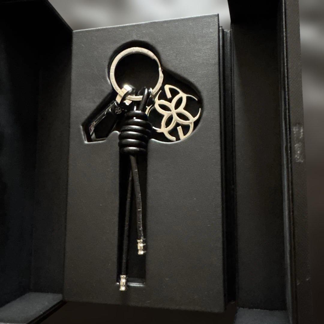 ゴールデンコンセプト キーホルダーBOX付 新品未使用 黒