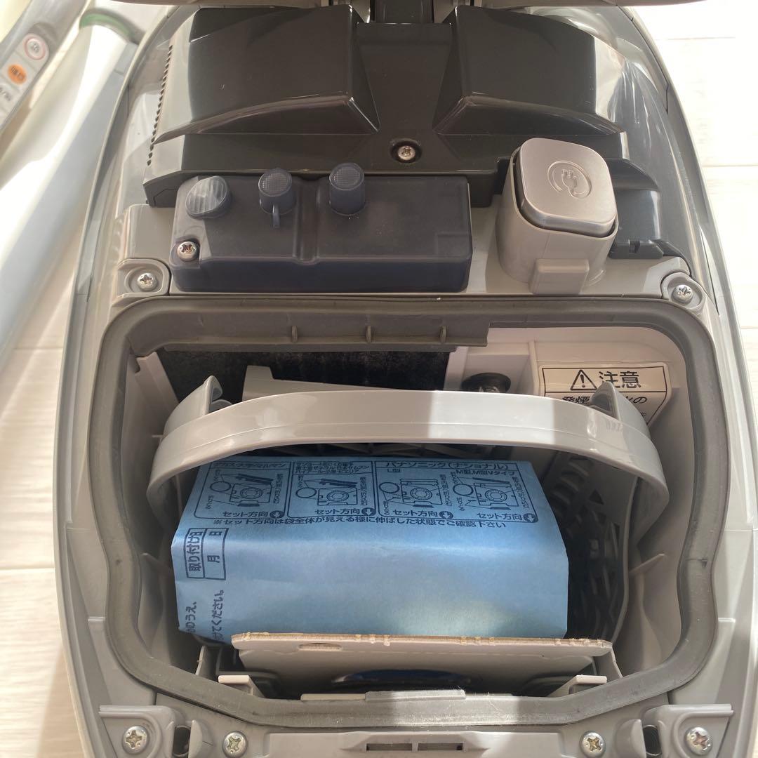 Panasonic 紙パック式掃除機　MC-PA200WX-S