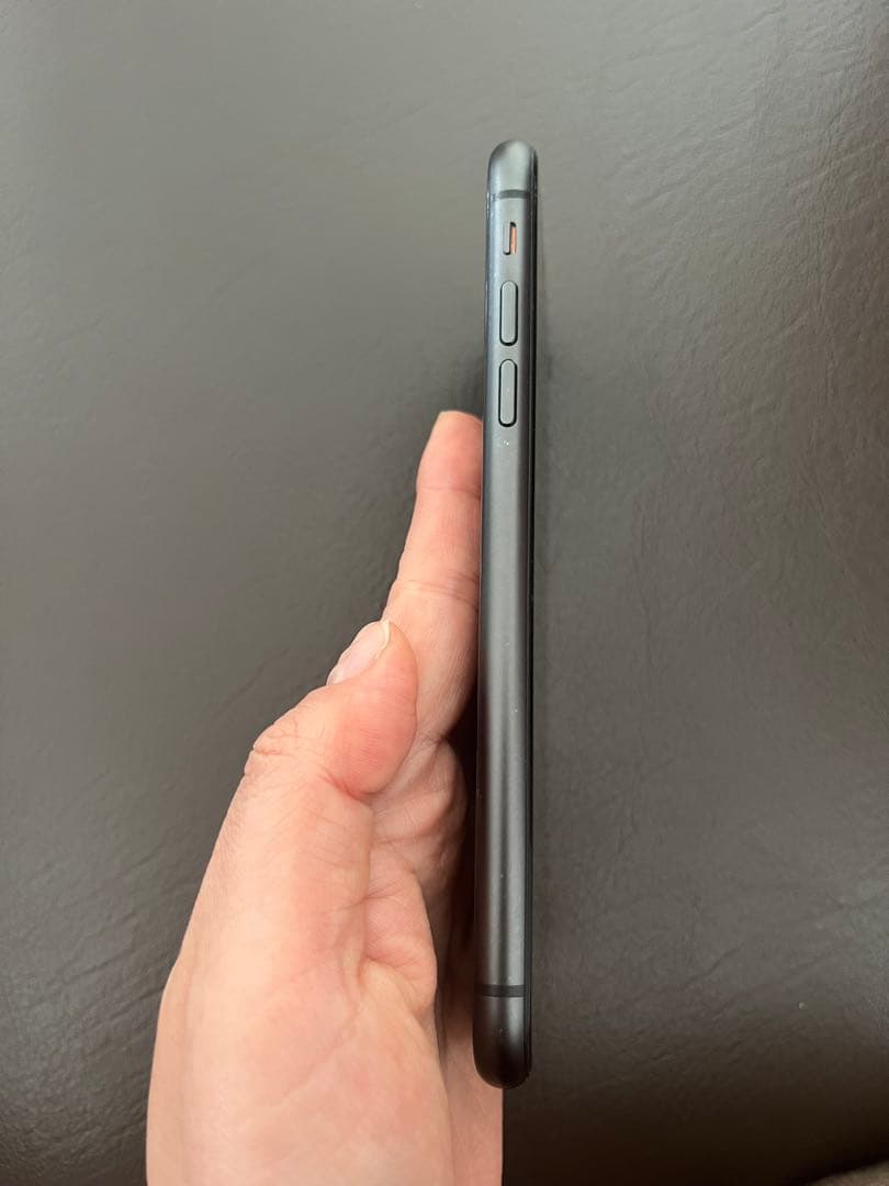 iPhone 11 本体　128GB ブラック　初期化済み