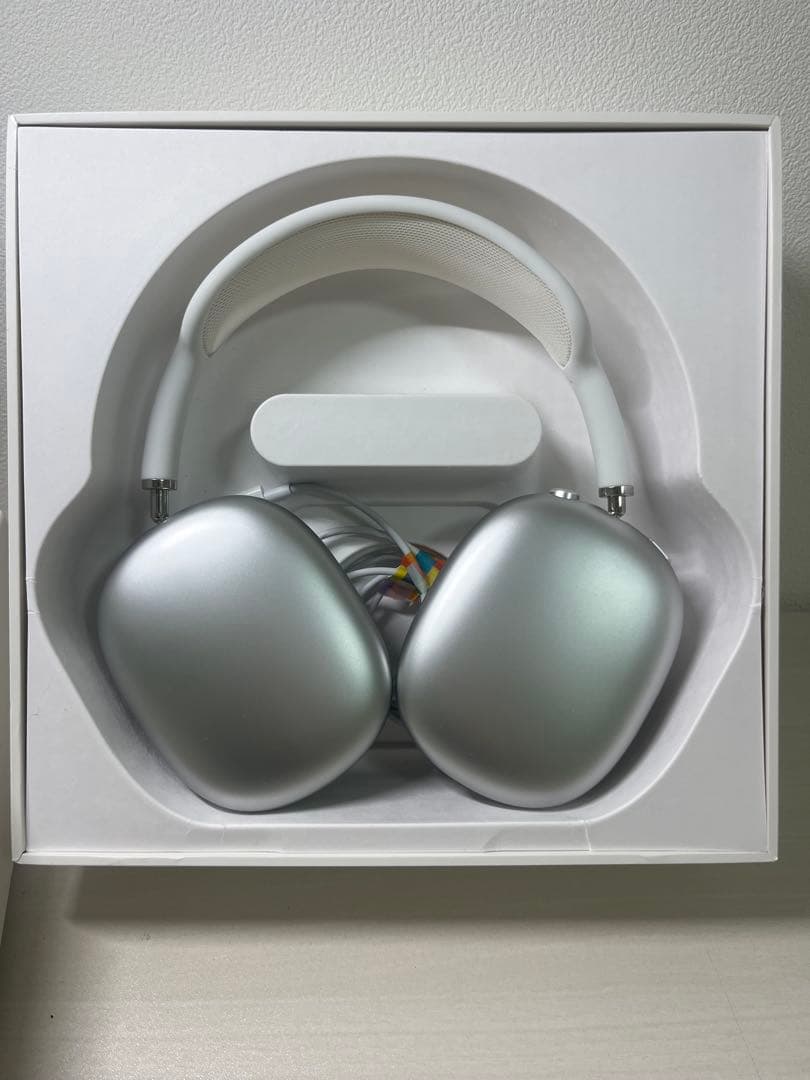 ヤ*ン様 l*a様 Apple AirPods Max シルバー 訳あり