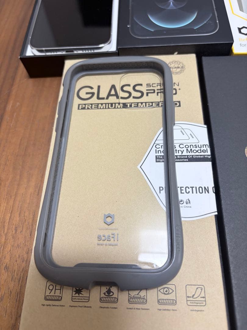 【美品】Apple iPhone 12 Pro ホワイト256GB iFace