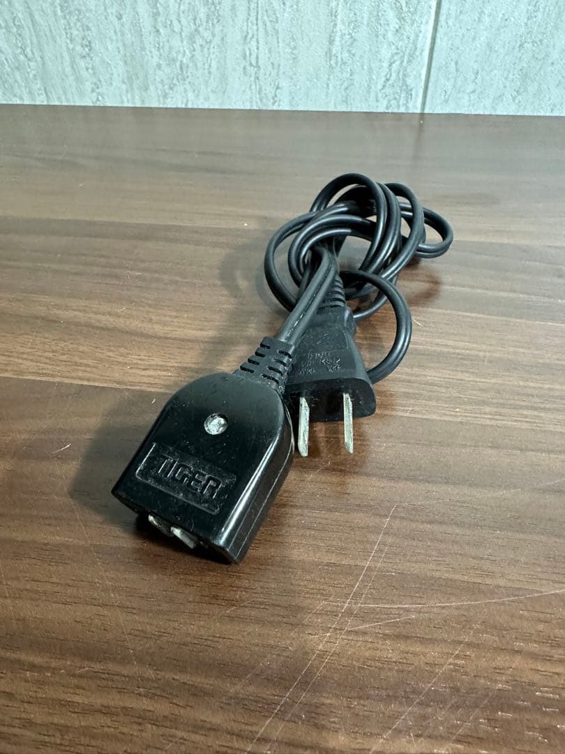 アイリスオーヤマ 炊飯器 1升 炊き　31銘柄炊き分け機能　RC-MC10-B