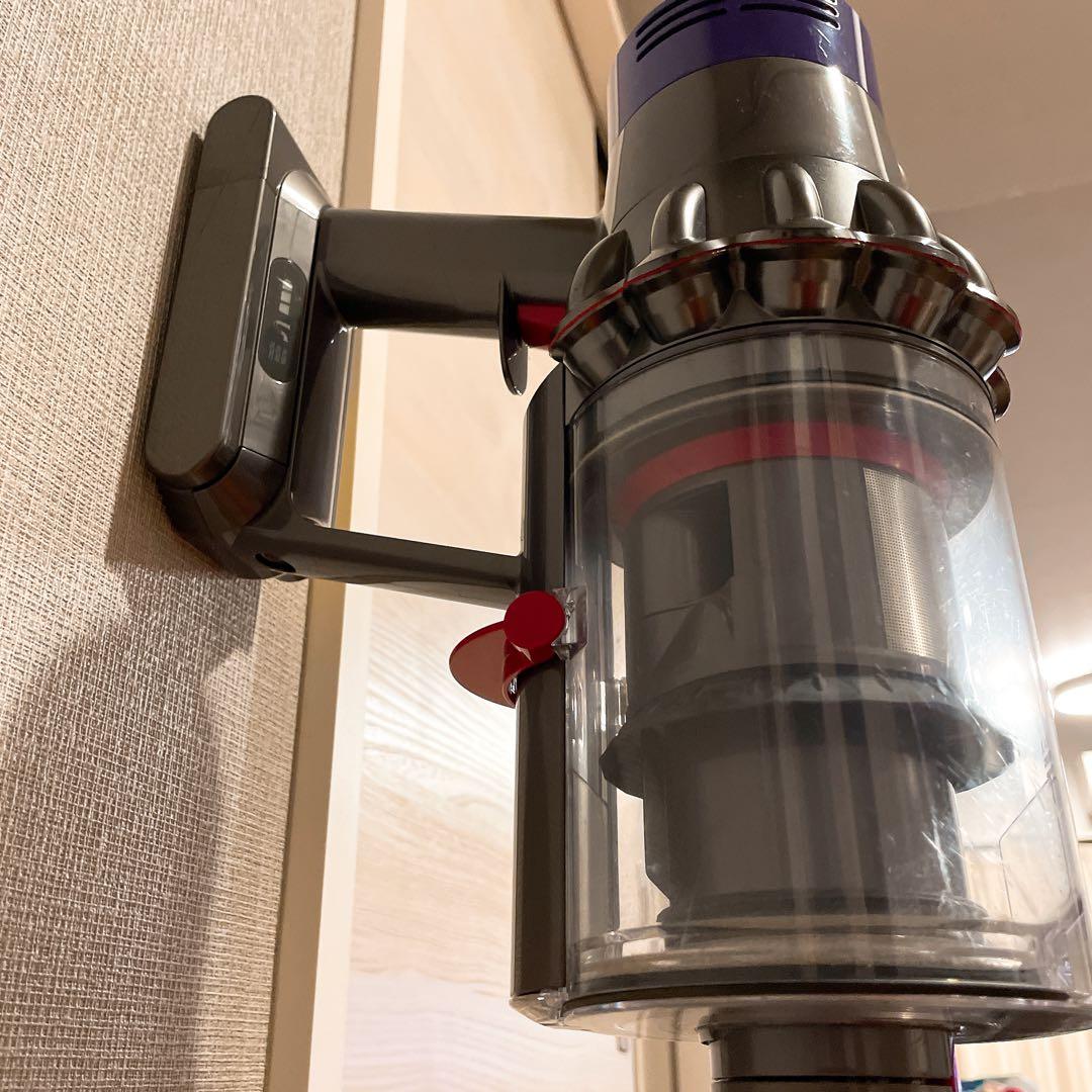Dyson Cyclone V10 Fluffy (SV12) 本体+付属品