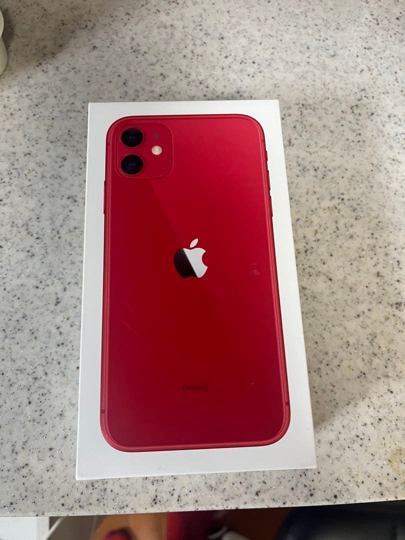 iPhone11 64GB レッド SIMフリー 美品　初期化済バッテリー84%