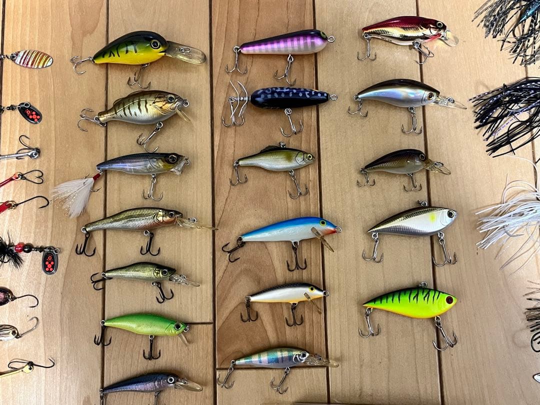 ルアーセット 多色 ケース付き まとめ売り