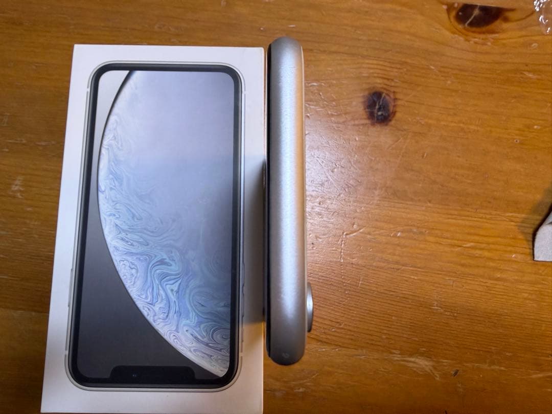 Apple iPhone XR ホワイト 128GB