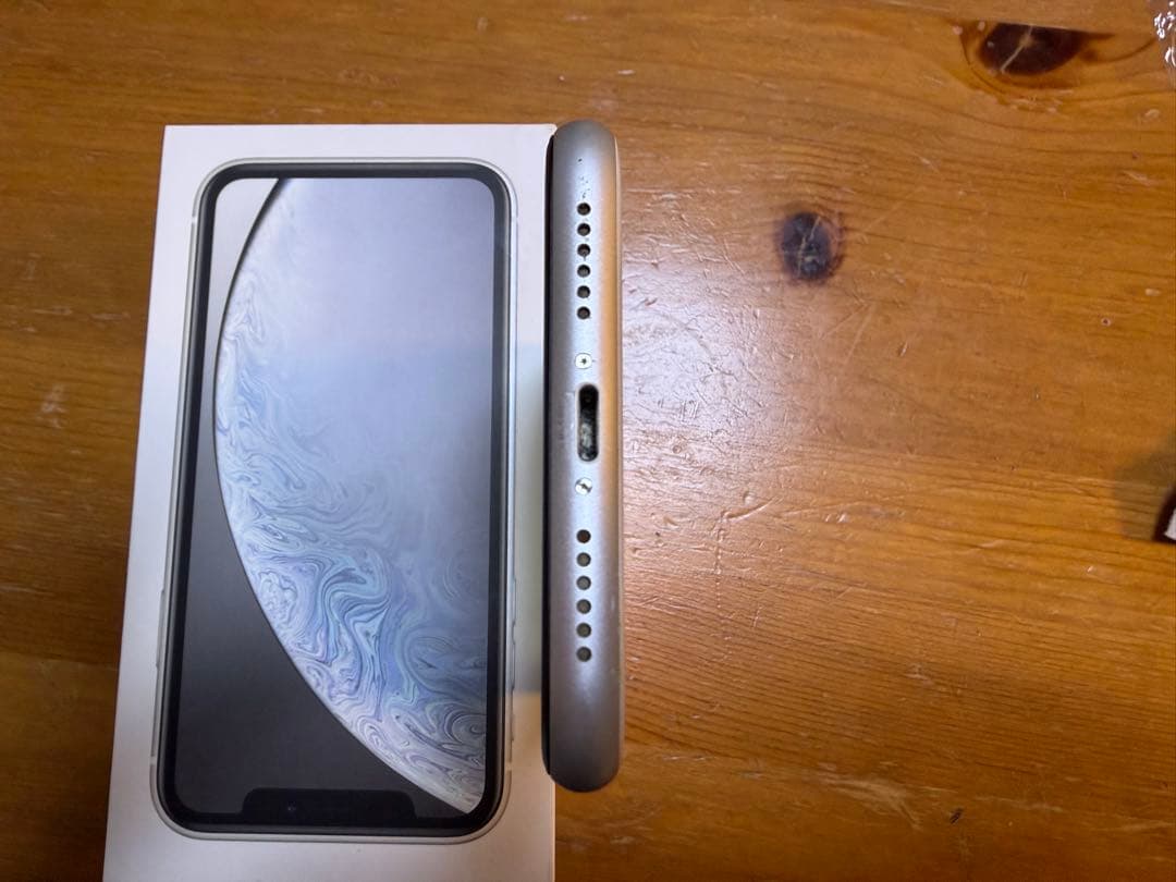 Apple iPhone XR ホワイト 128GB