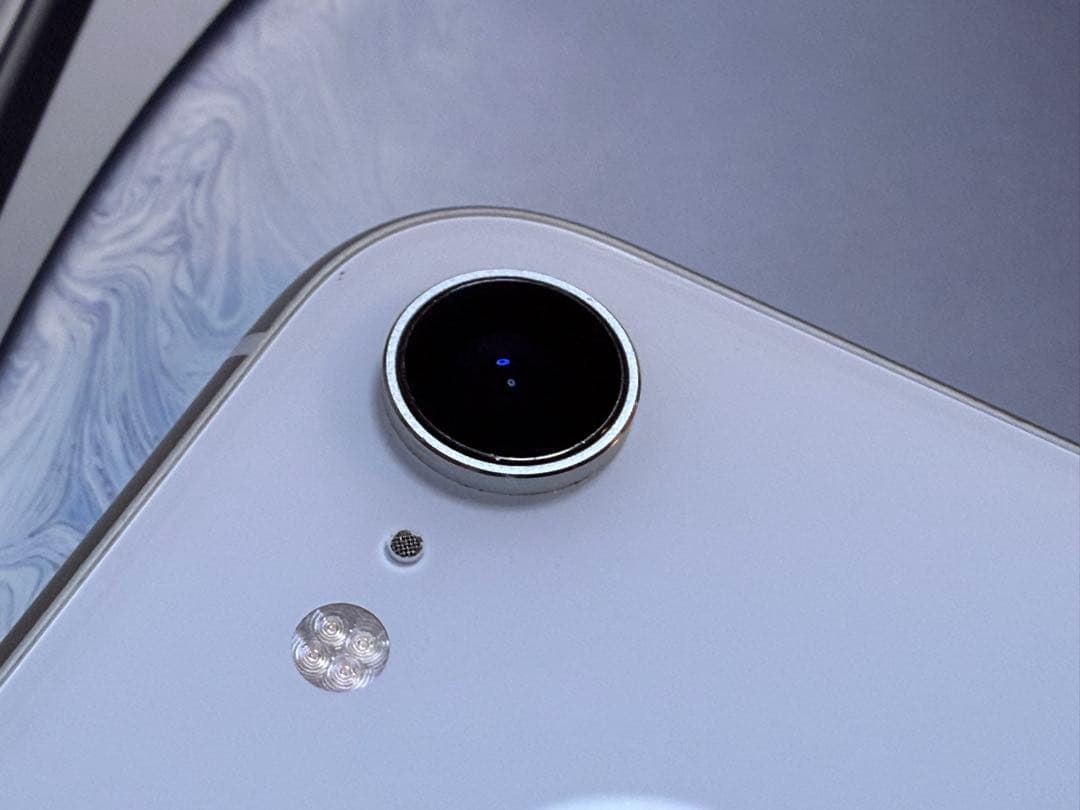 Apple iPhone XR ホワイト 128GB