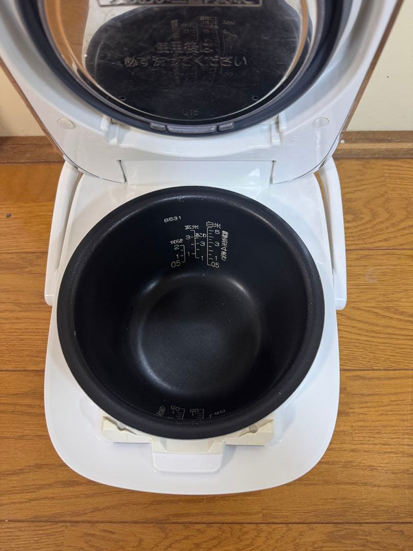 象印Zojirushi NW-JS10 炊飯器 ホワイト2018年製『中古美品』