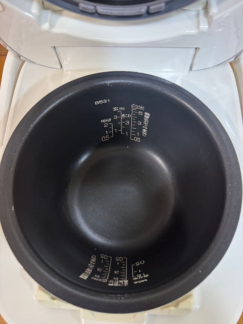 象印Zojirushi NW-JS10 炊飯器 ホワイト2018年製『中古美品』