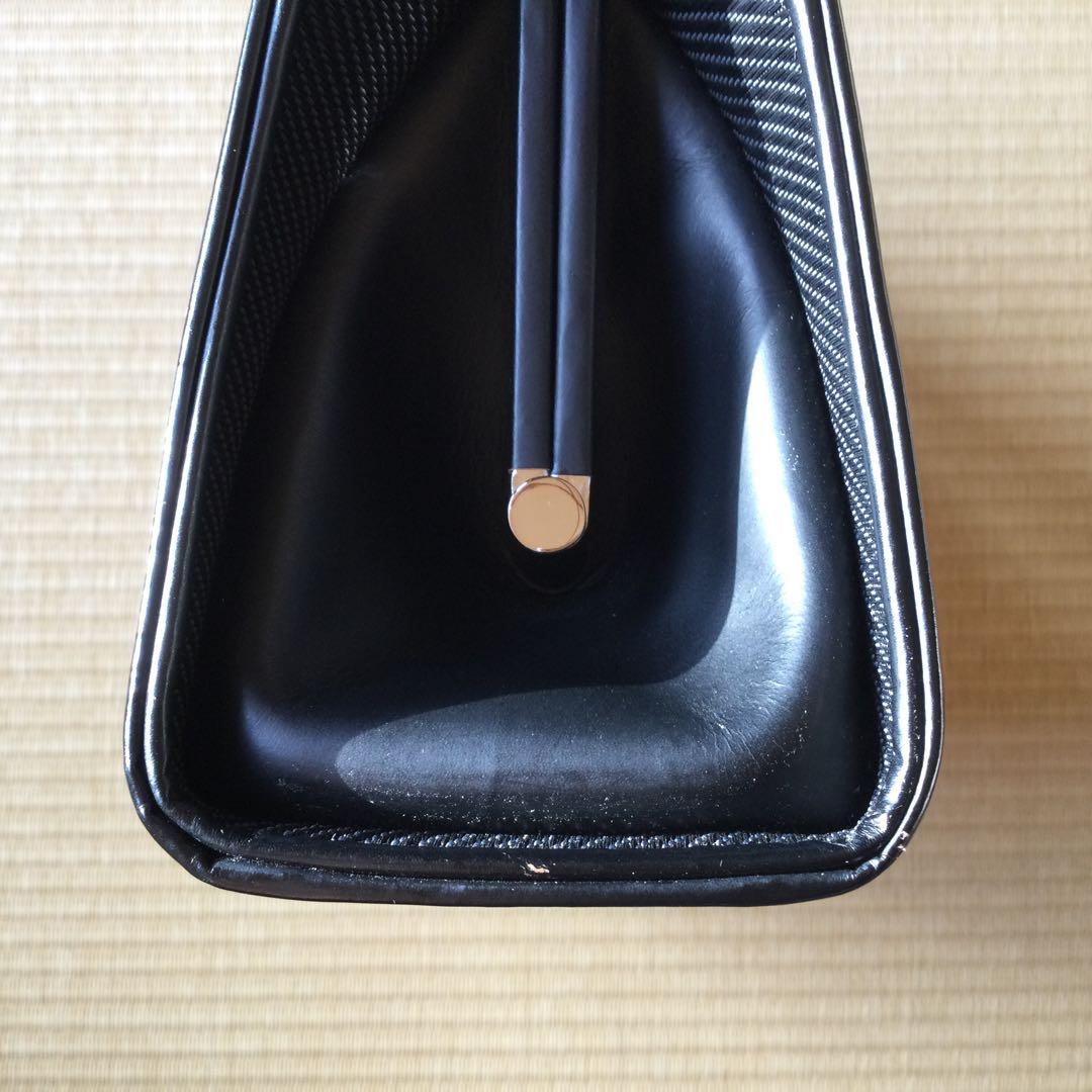 Guchimim　黒のハンドバッグ 箱付き