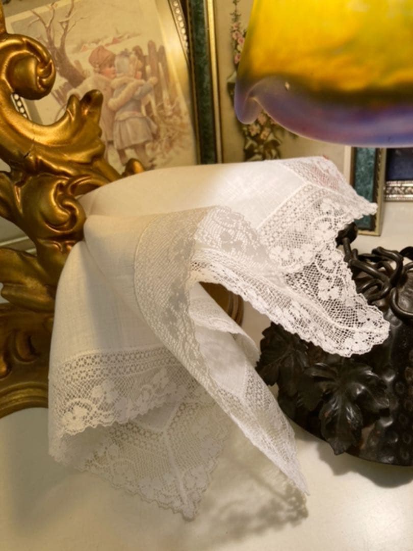 1997年アイリッシュリネンポケットチーフ繊細な手作業レースドイリーヴィンテージ