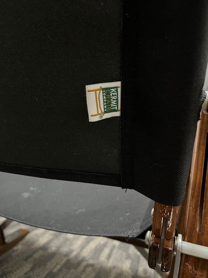 カーミットチェア　ウォールナット　② ロッキングベース　アームレスト