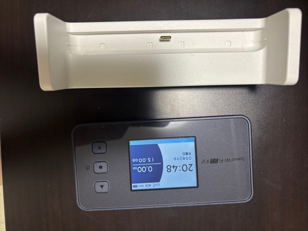 Speed Wi-Fi 5G X12 モバイルルーターグレードル付き