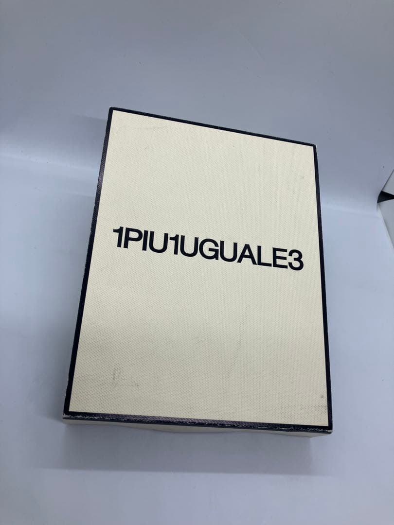 1PIU1UGUALE3 スマホケース　iPhone SEシリーズ対応