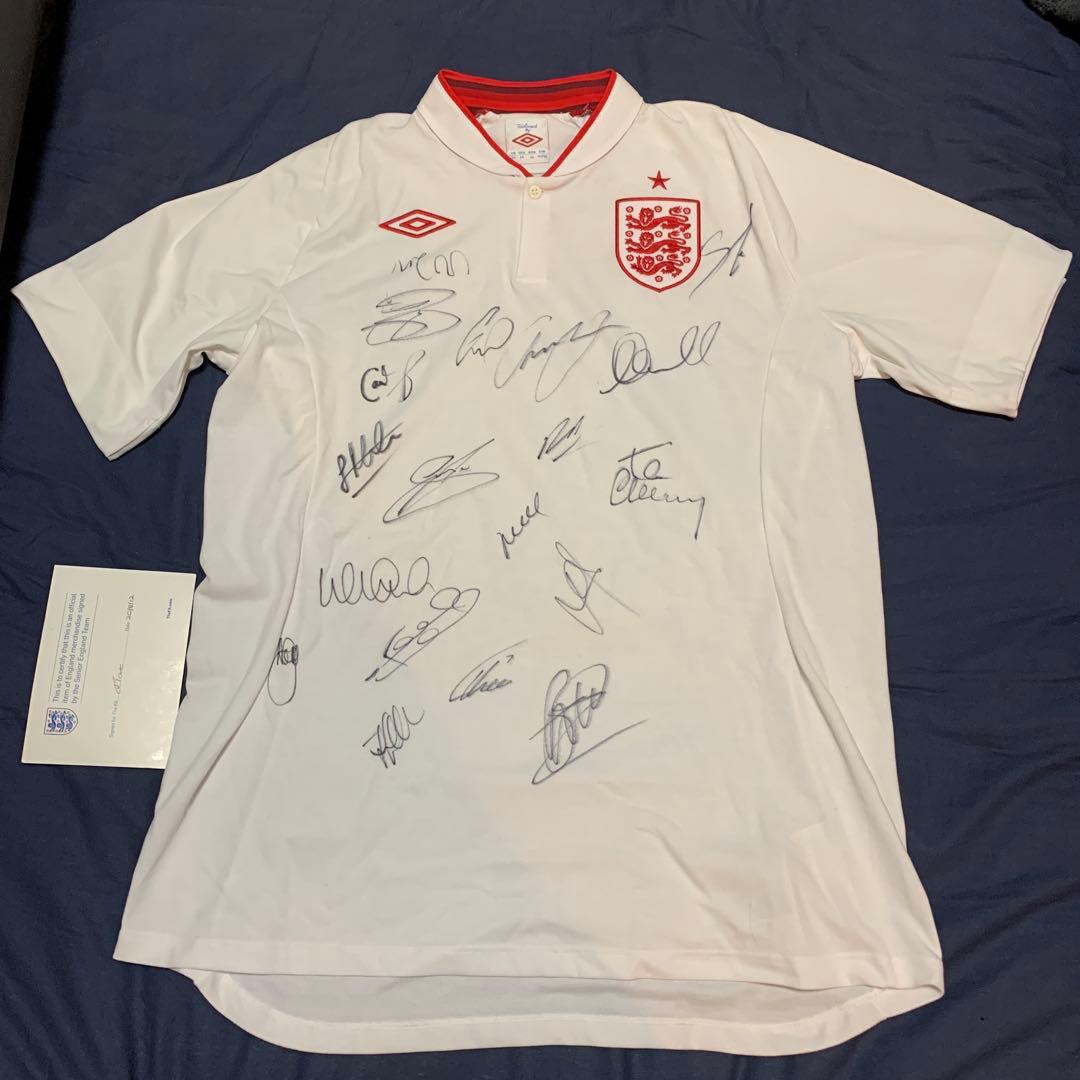 イングランド　サッカー選手　サイン　ユニフォーム