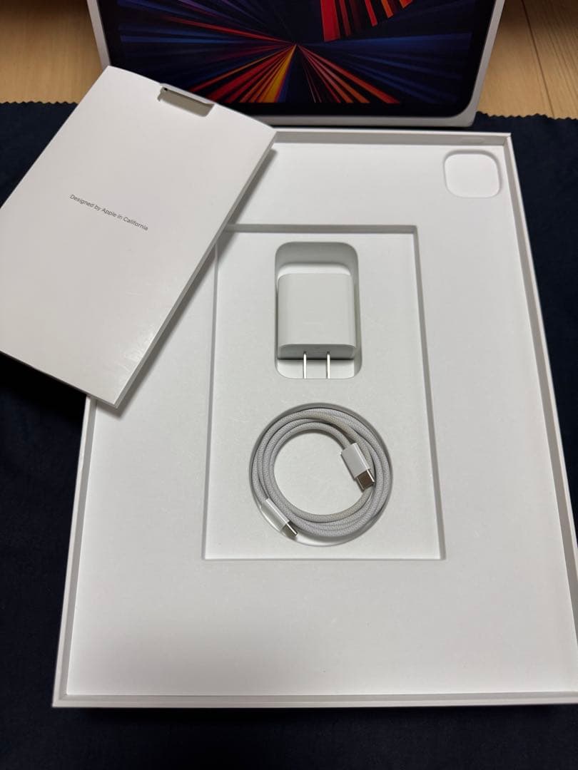 iPad Pro 12.9インチ (第5世代) + ApplePencil