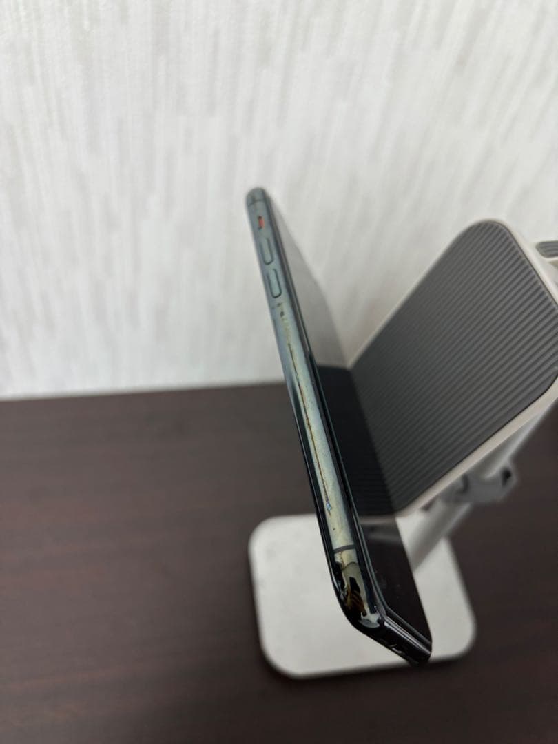 Apple iPhone 11 Pro 64GB ミッドナイトグリーン本体