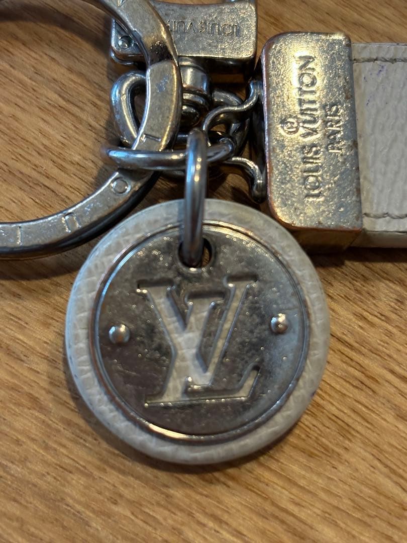【月末SALE】Louis Vuitton ポルトクレホワイトレザー キーホルダ