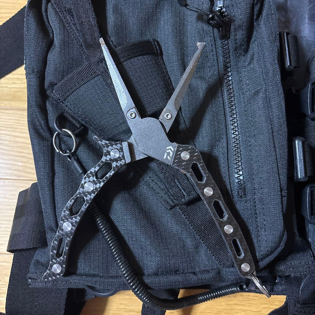 Daiwa フィッシング用ライフジャケット ブラック　ダイワ　ゲームベスト