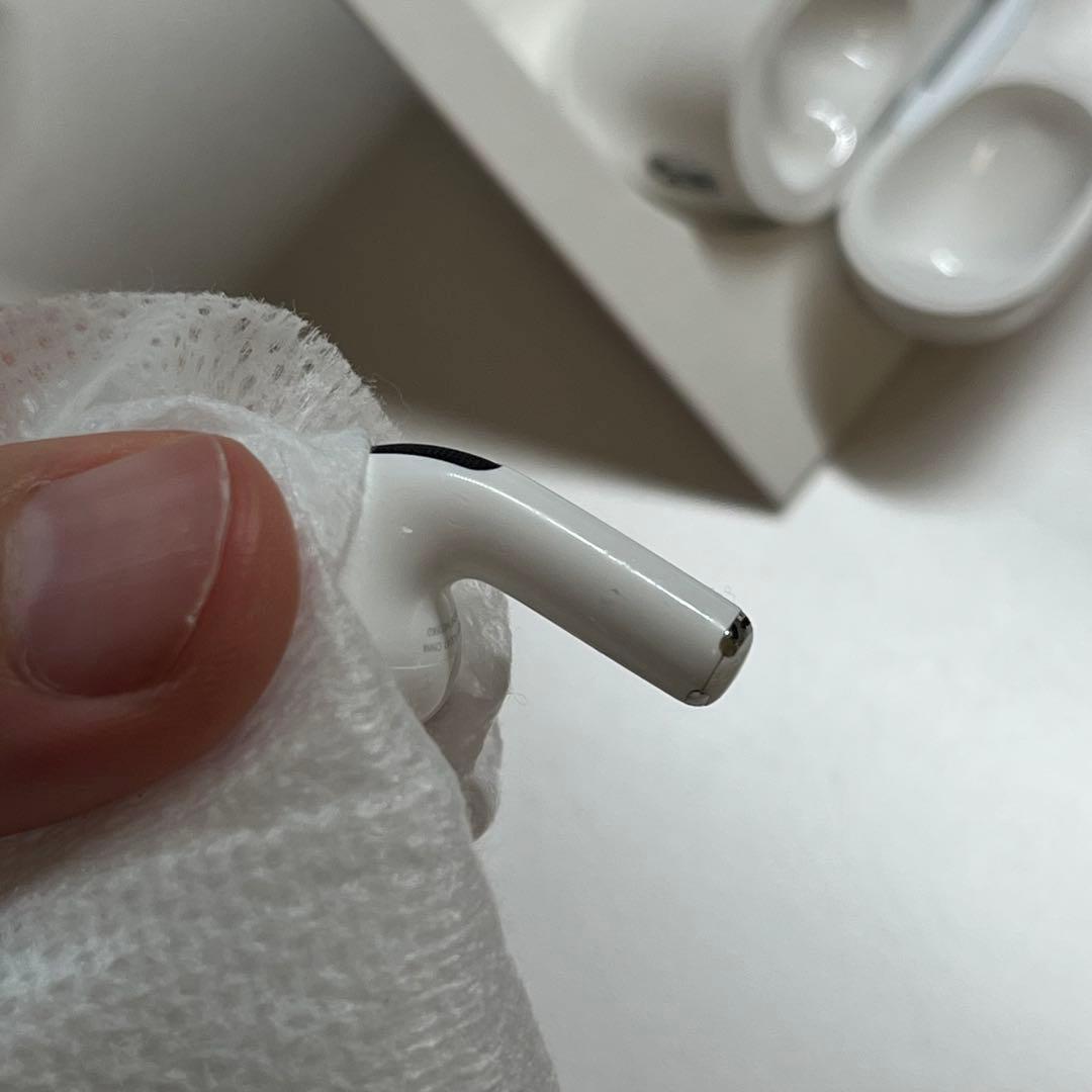airpods pro 2 type c 使用1年 ※右耳時々ノイズあり