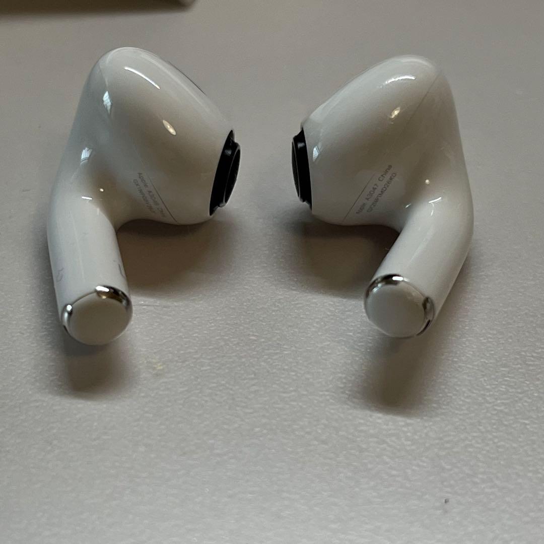 airpods pro 2 type c 使用1年 ※右耳時々ノイズあり