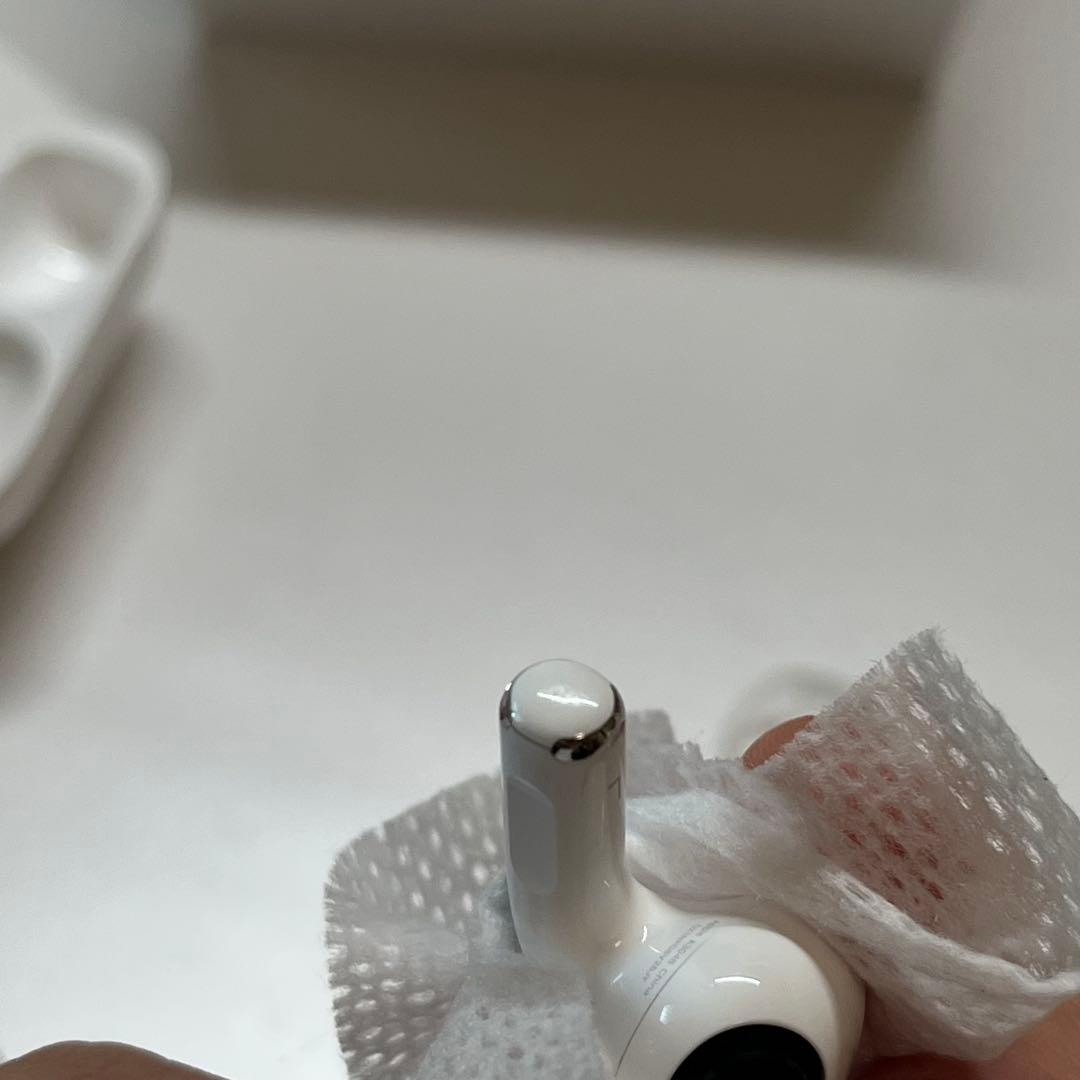 airpods pro 2 type c 使用1年 ※右耳時々ノイズあり